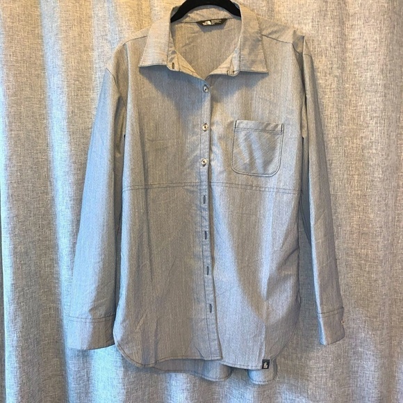𝅺womens Northface button down top medium - Picture 1 of 6